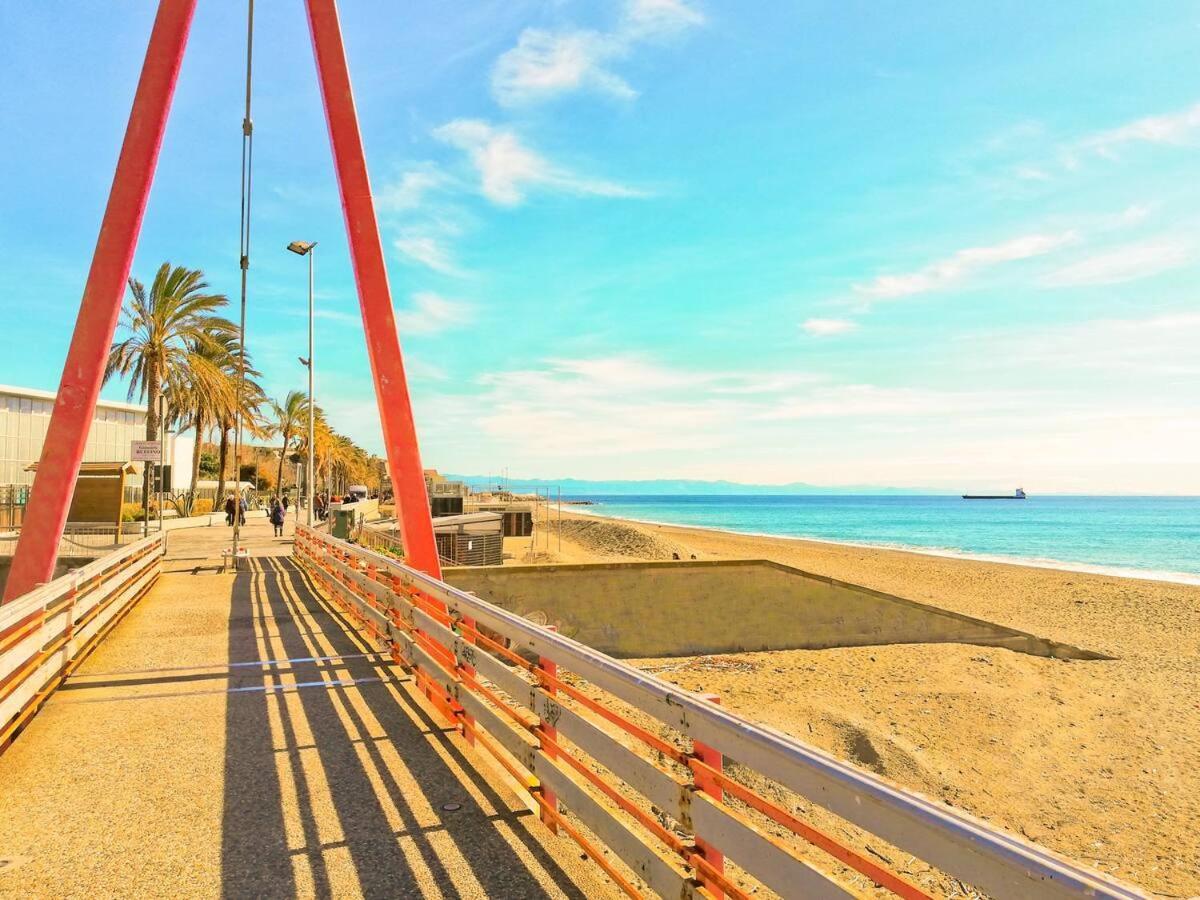 Modern & Bright Flat - 2 Min From The Sea Savona Exterior foto