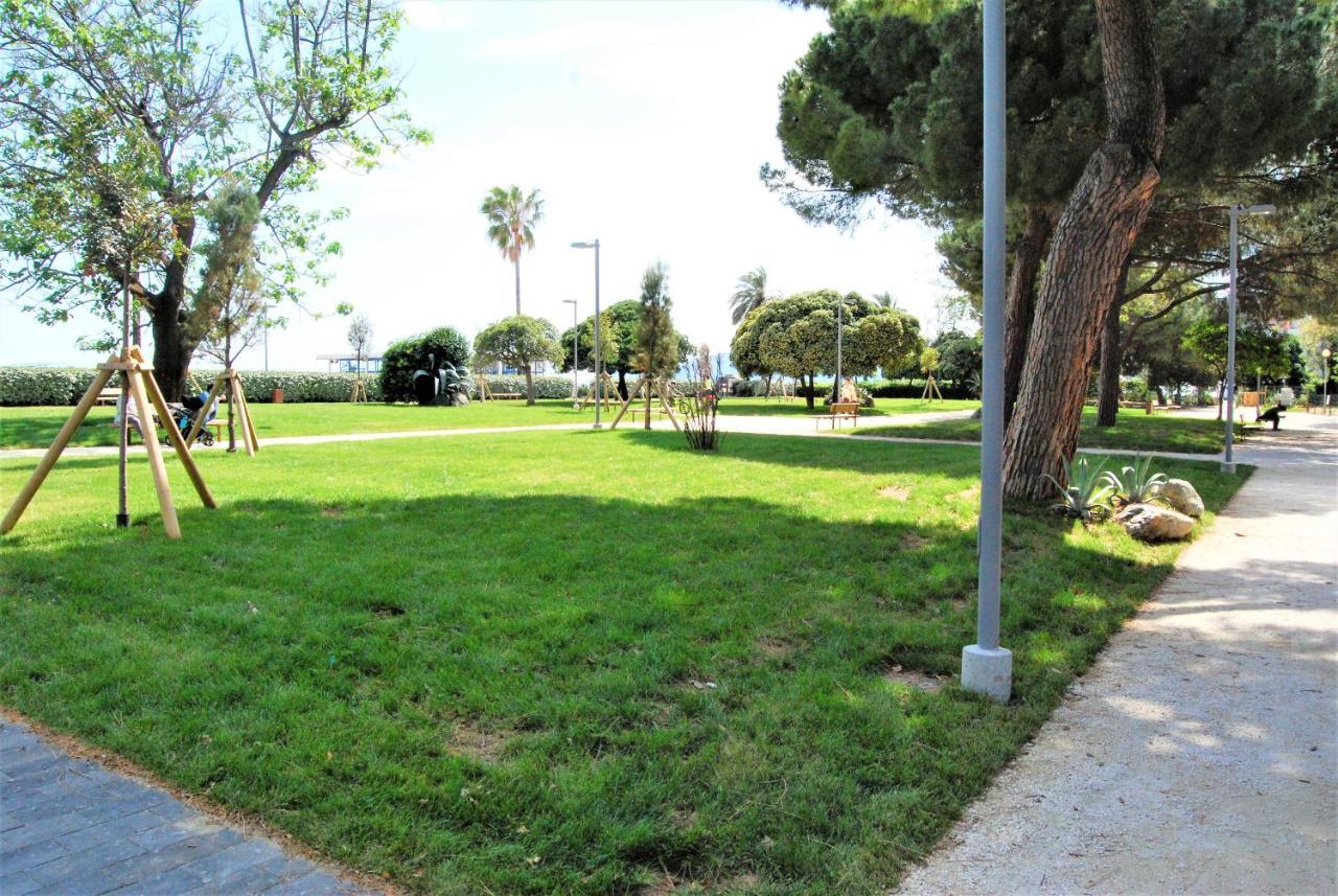 Modern & Bright Flat - 2 Min From The Sea Savona Exterior foto