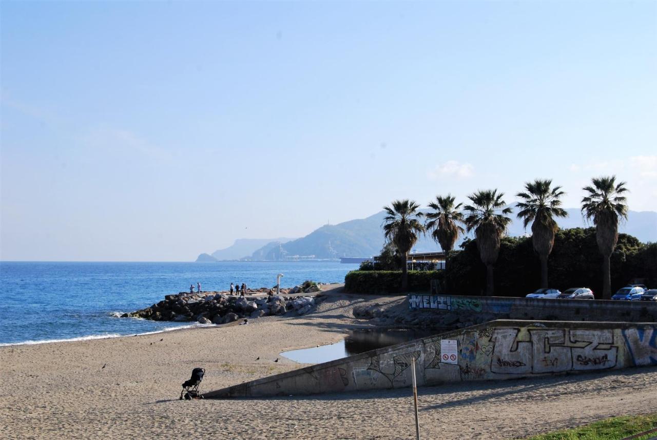 Modern & Bright Flat - 2 Min From The Sea Savona Exterior foto