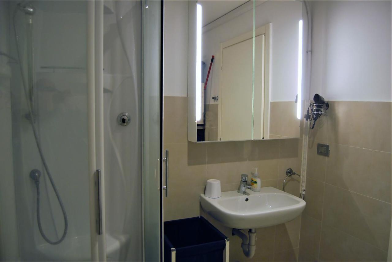 Modern & Bright Flat - 2 Min From The Sea Savona Exterior foto